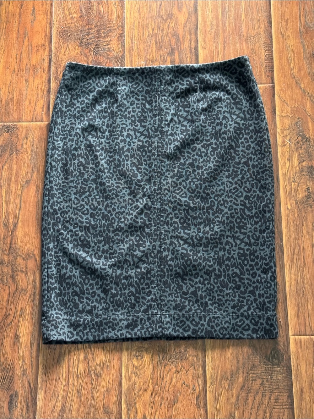Alfani Black and Gray Leopard-Print Pencil Skirt